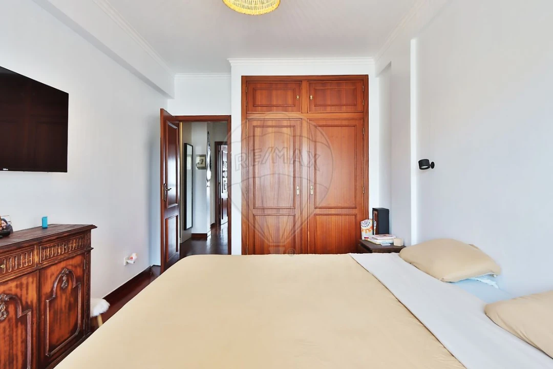 Apartamento T2 para Venda em Santa Maria e São Miguel, São Martinho, São Pedro Penaferrim Foto 11