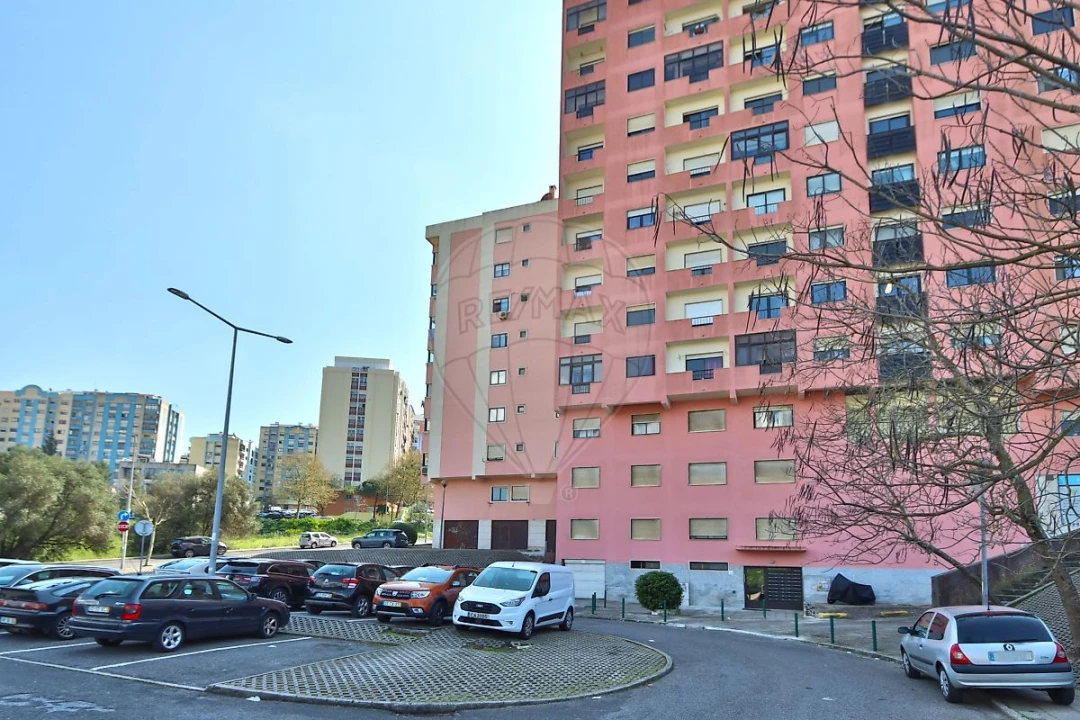 Apartamento T2 para Venda em Cacém e São Marcos Foto 21