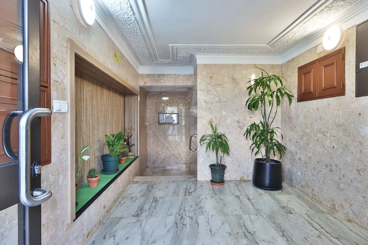 Apartamento T2 para Venda em Cacém e São Marcos Foto 19