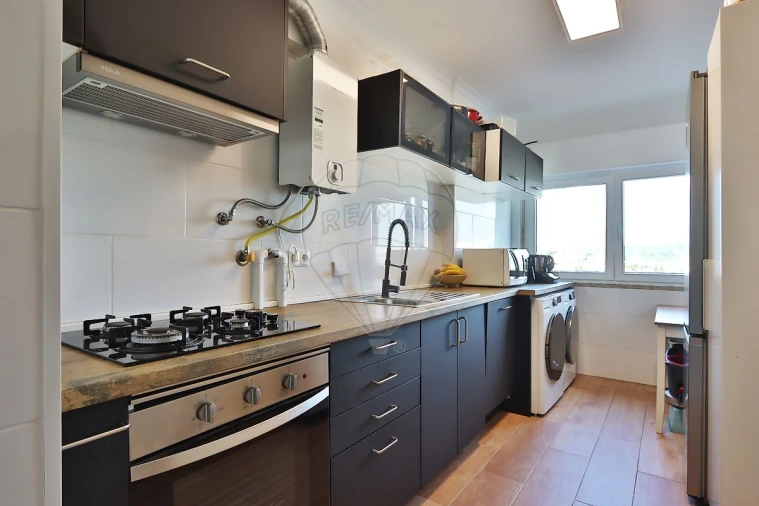 Apartamento T2 para Venda em Cacém e São Marcos Foto 3