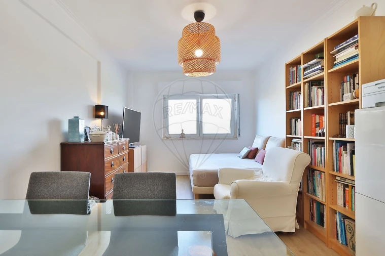 Apartamento T2 para Venda em Cacém e São Marcos Foto 5