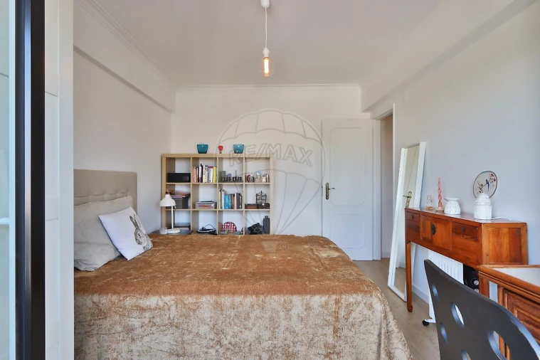 Apartamento T2 para Venda em Cacém e São Marcos Foto 12