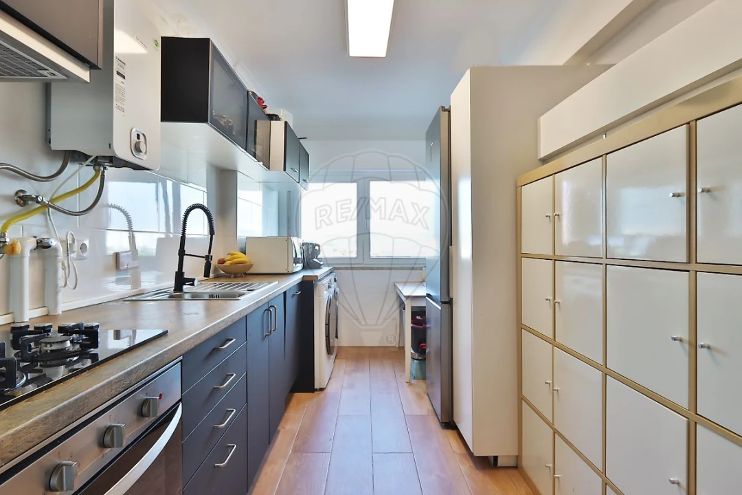 Apartamento T2 para Venda em Cacém e São Marcos Foto 1