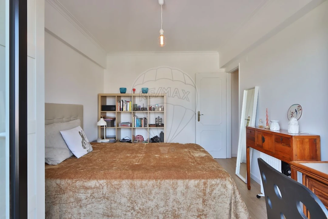 Apartamento T2 para Venda em Cacém e São Marcos Foto 12