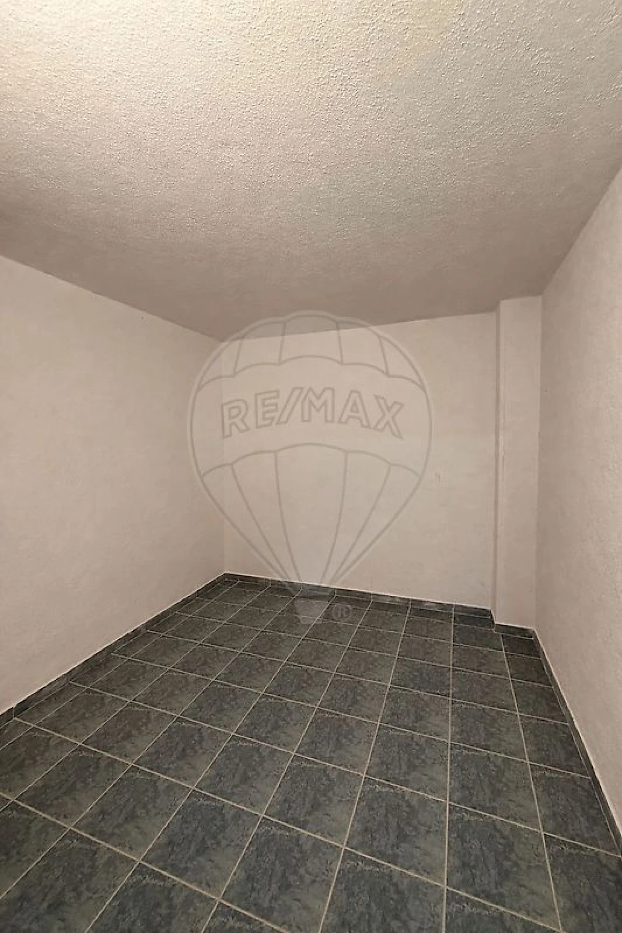 Apartamento T2 para Venda em Massamá e Monte Abraão Foto 12