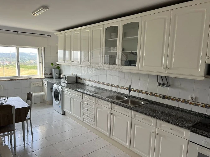 Apartamento T2 para Venda em Massamá e Monte Abraão Foto 3