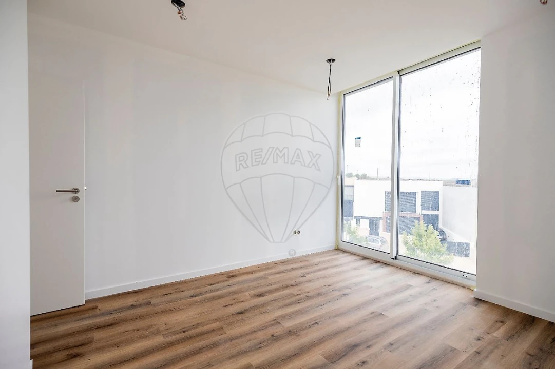 Moradia T5 para Venda em Ponte do Rol Foto 26