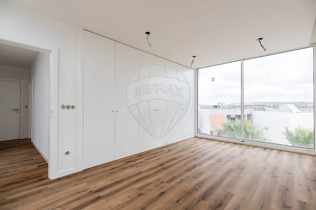 Moradia T5 para Venda em Ponte do Rol Foto 18