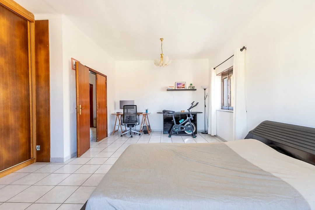 Moradia T5 para Venda em Freiria Foto 13