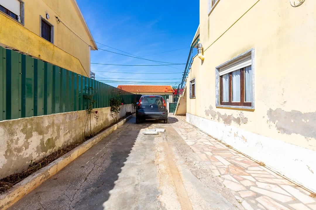 Moradia T5 para Venda em Freiria Foto 37