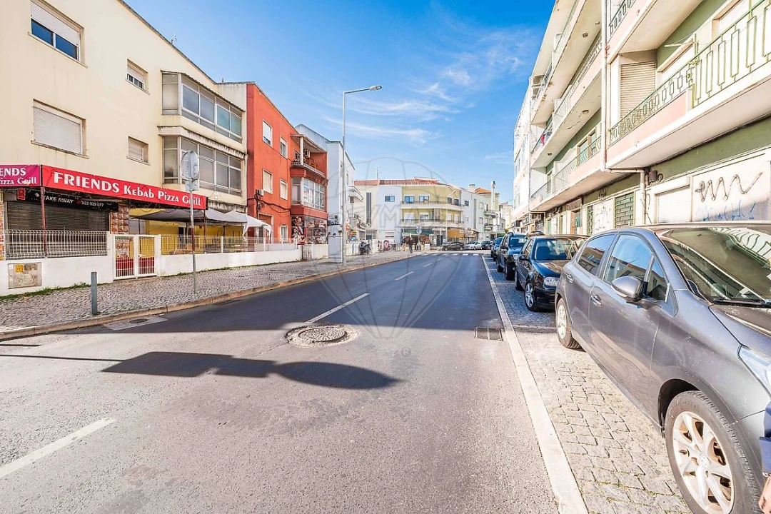 Apartamento T2 para Venda em Odivelas Foto 10