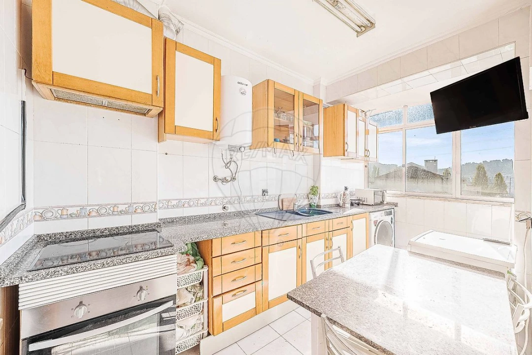 Apartamento T2 para Venda em Odivelas Foto 1