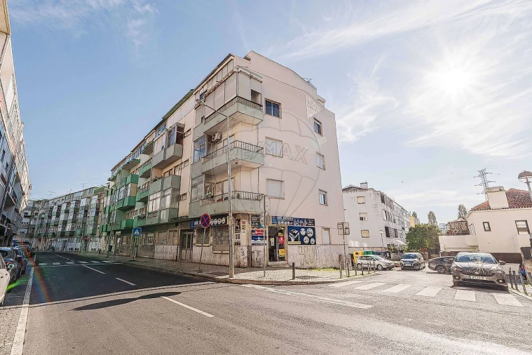 Apartamento T2 para Venda em Odivelas Foto 11