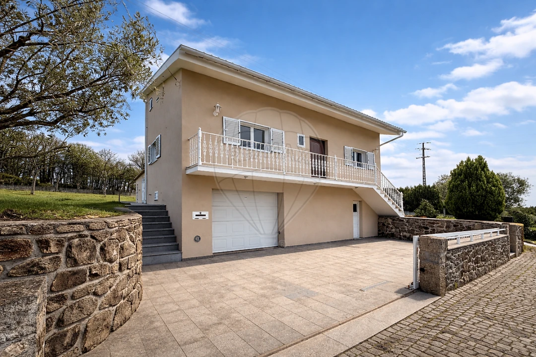 Moradia T3 para Venda em Tamanhos Foto 16