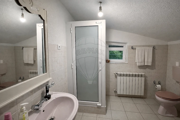 Moradia T3 para Venda em Tamanhos Foto 5