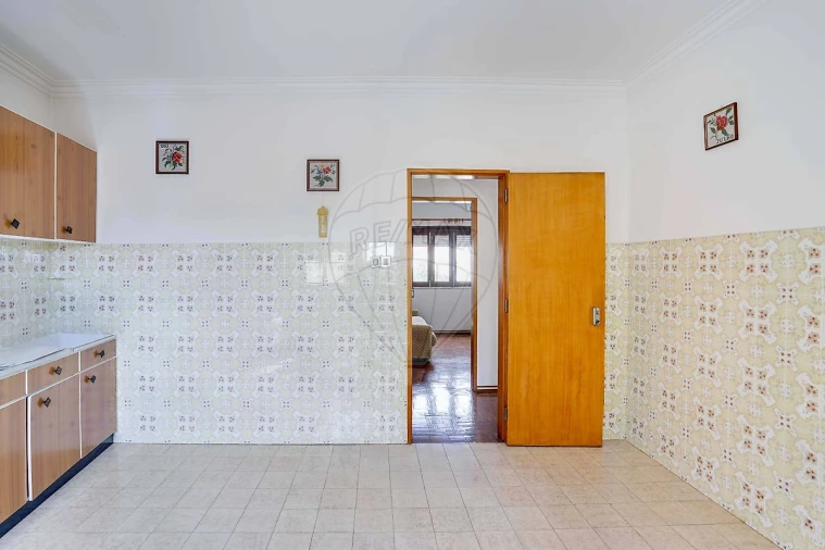 Moradia T3 para Venda em Arranho Foto 30