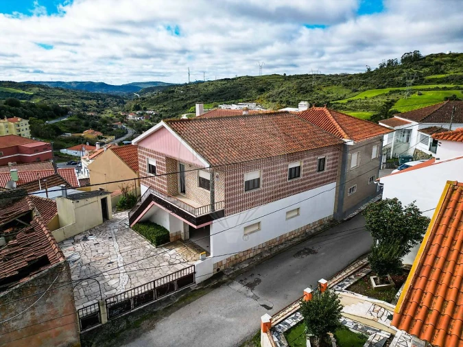 Moradia T3 para Venda em Arranho Foto 9