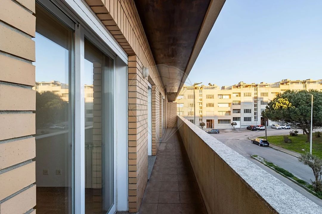 Apartamento T2 para Arrendamento em São Felix da Marinha Foto 7