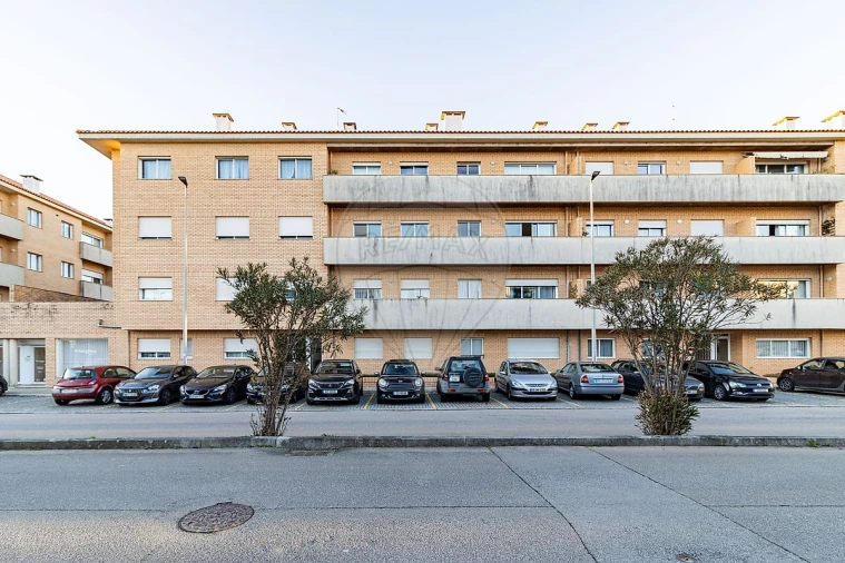 Apartamento T2 para Arrendamento em São Felix da Marinha Foto 3