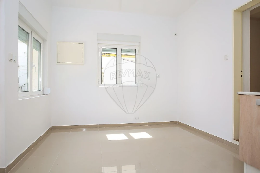 Moradia T2 para Arrendamento em Arruda dos Vinhos Foto 23