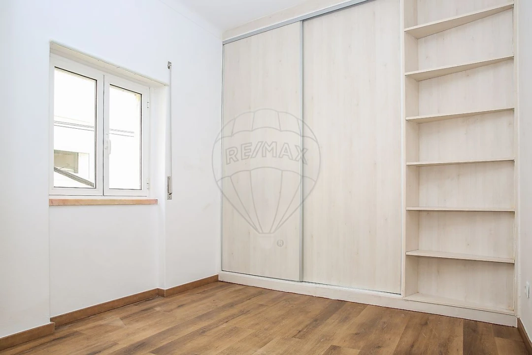 Moradia T2 para Arrendamento em Arruda dos Vinhos Foto 2