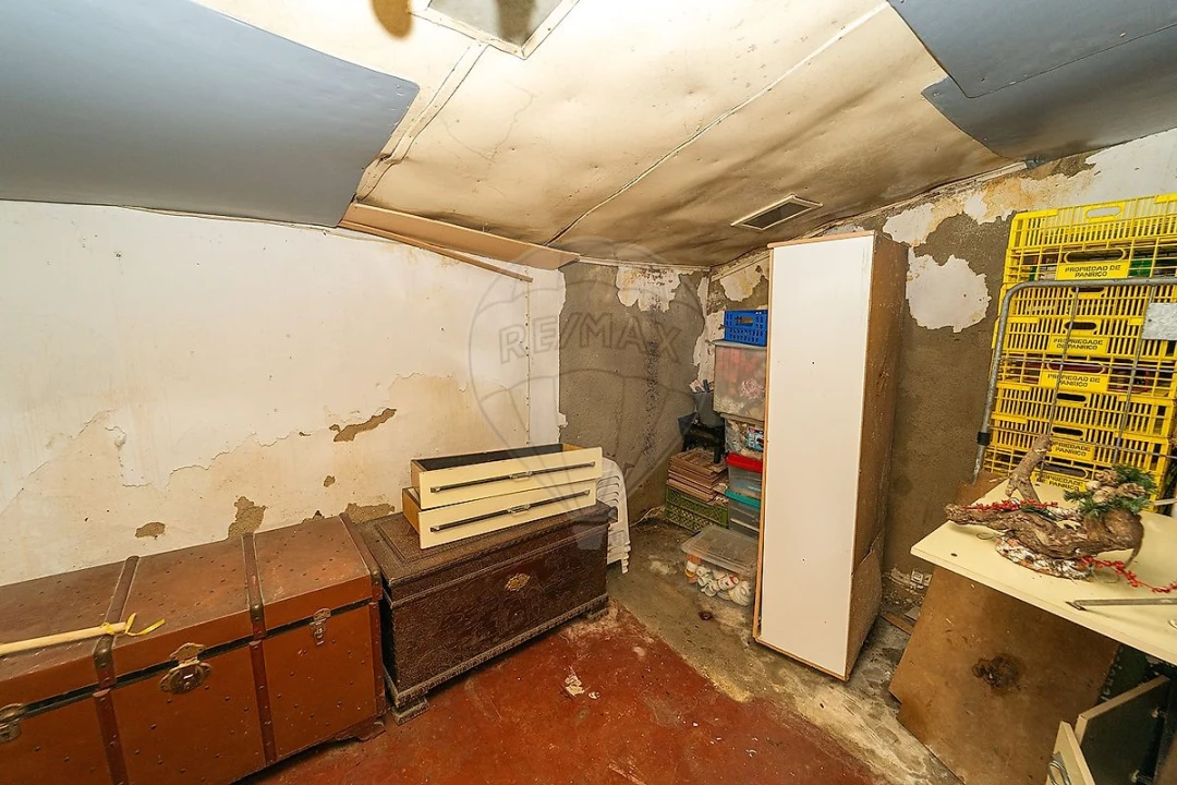 Moradia T2 para Venda em Dois Portos e Runa Foto 13