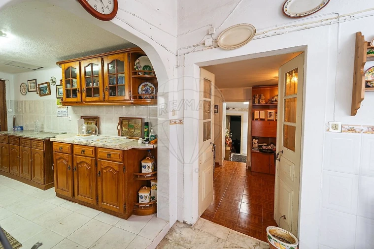 Moradia T2 para Venda em Dois Portos e Runa Foto 16