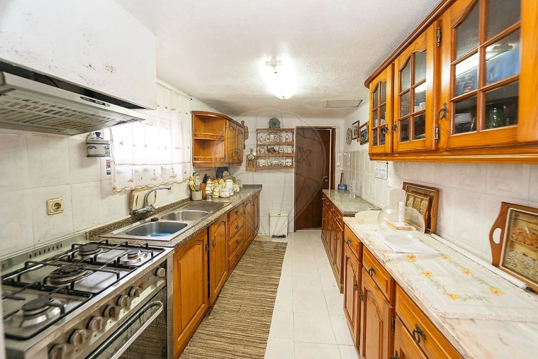 Moradia T2 para Venda em Dois Portos e Runa Foto 15