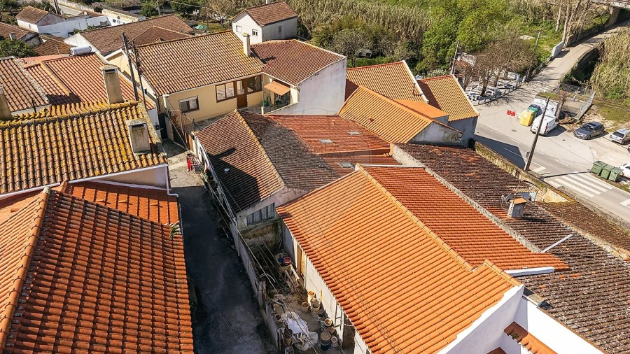 Moradia T2 para Venda em Dois Portos e Runa