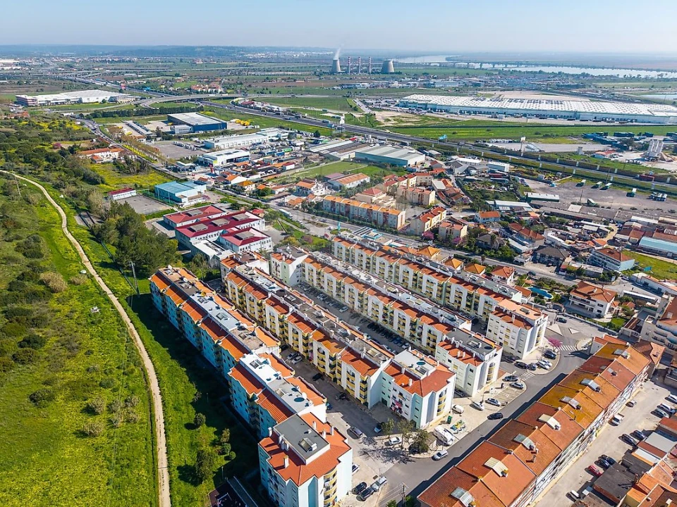 Apartamento T2 para Venda em Castanheira do Ribatejo e Cachoeiras Foto 48
