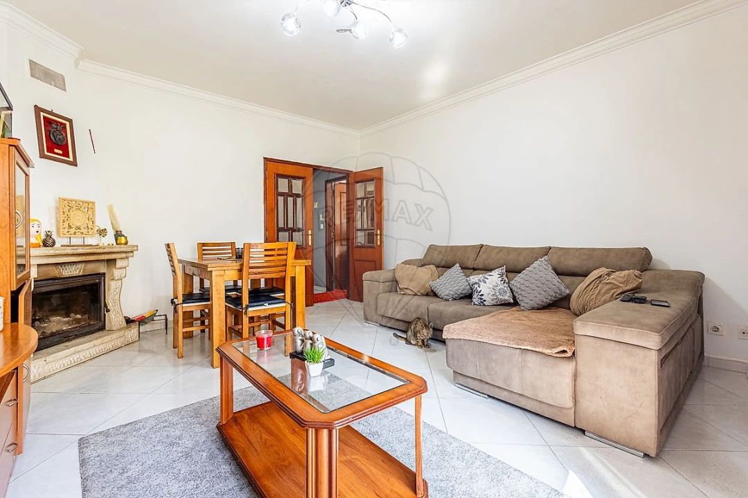 Apartamento T2 para Venda em Castanheira do Ribatejo e Cachoeiras Foto 18