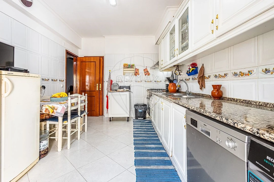 Apartamento T2 para Venda em Castanheira do Ribatejo e Cachoeiras Foto 39