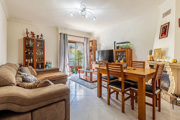 Apartamento T2 para Venda em Castanheira do Ribatejo e Cachoeiras Foto 13