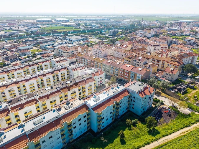 Apartamento T2 para Venda em Castanheira do Ribatejo e Cachoeiras Foto 2