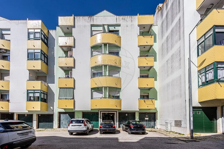 Apartamento T2 para Venda em Castanheira do Ribatejo e Cachoeiras Foto 12