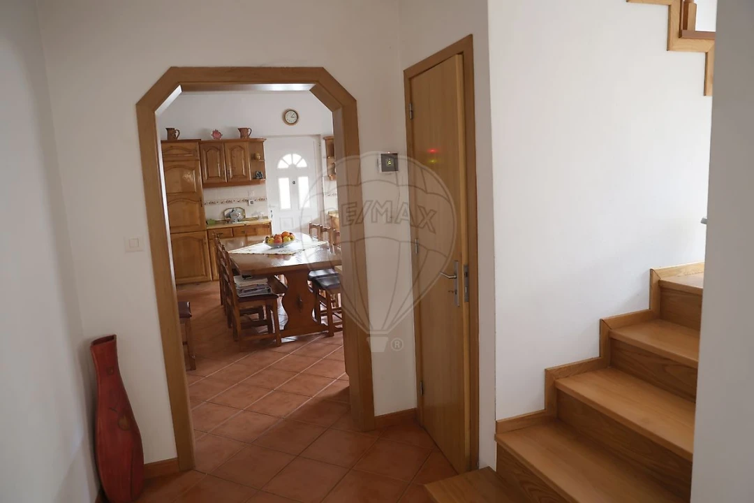 Moradia T5 para Venda em Arcozelos Foto 26