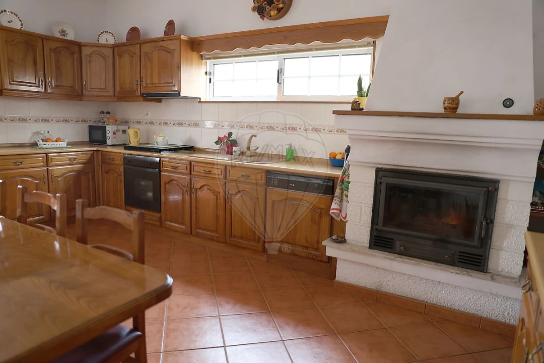 Moradia T5 para Venda em Arcozelos Foto 27