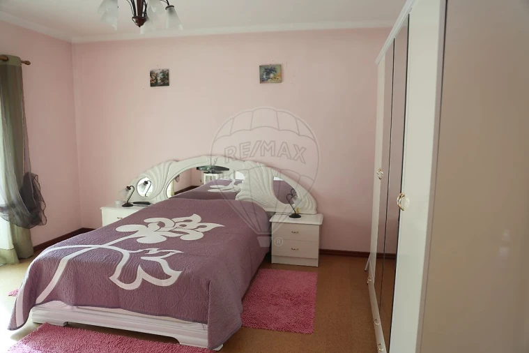 Moradia T5 para Venda em Arcozelos Foto 15