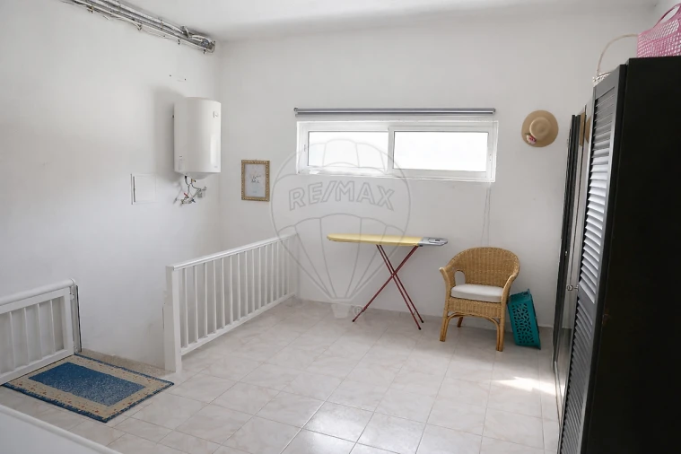 Moradia T5 para Venda em Arcozelos Foto 32