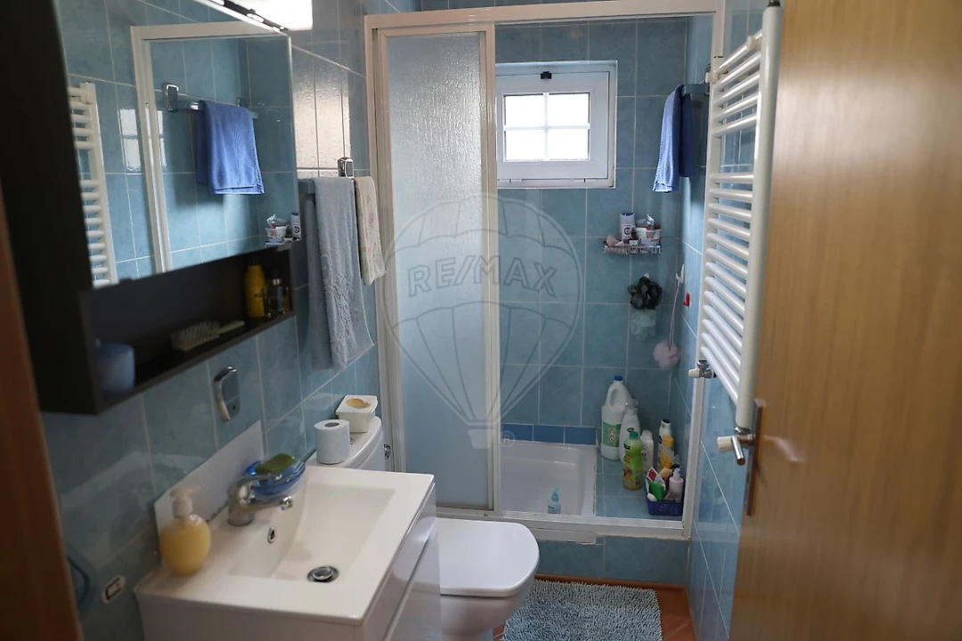 Moradia T5 para Venda em Arcozelos Foto 23