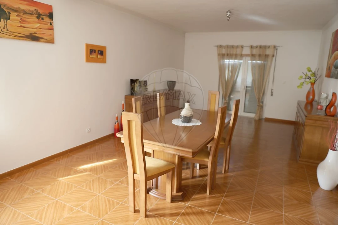 Moradia T5 para Venda em Arcozelos Foto 14