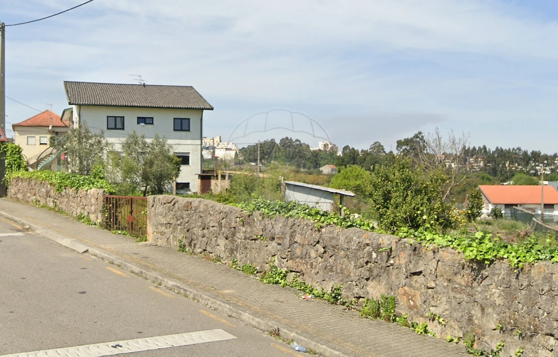 Terreno para Venda em Fânzeres e São Pedro da Cova Foto 4