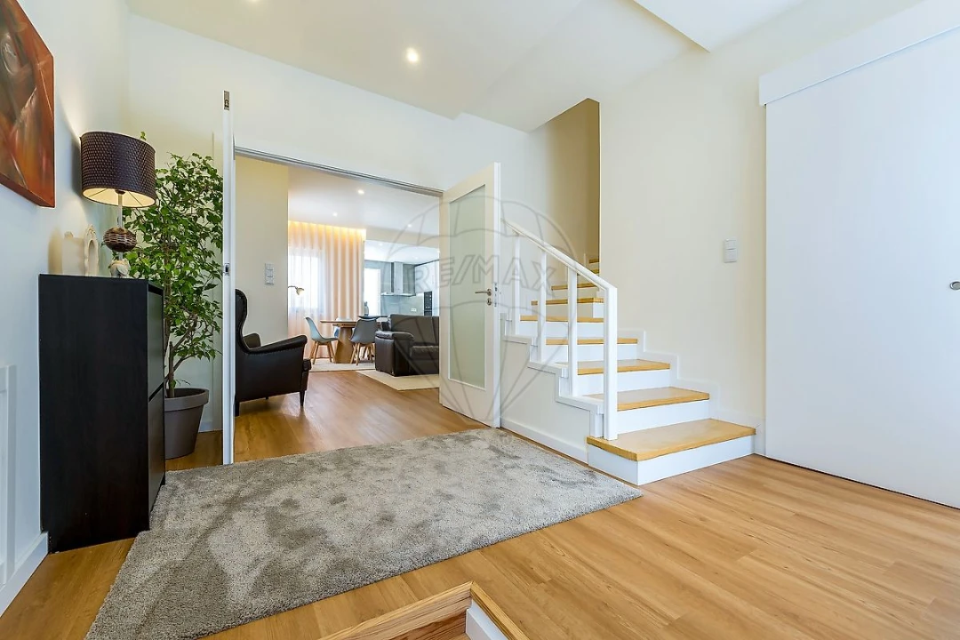 Moradia T4 para Venda em Campanhã Foto 4