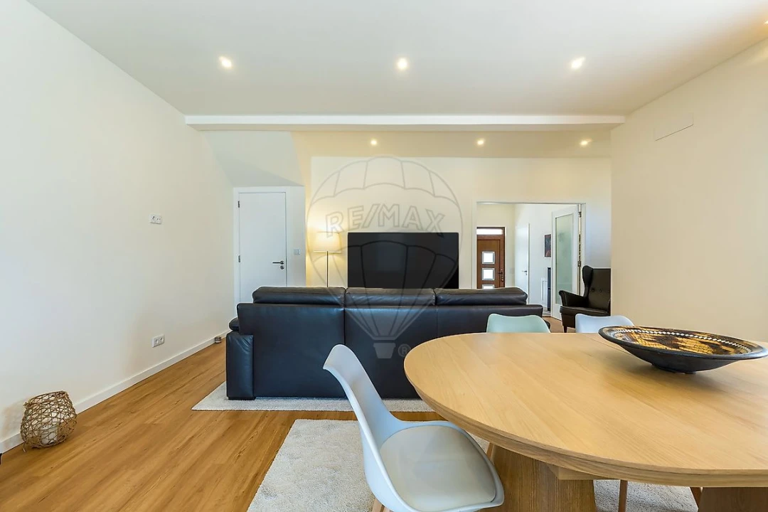 Moradia T4 para Venda em Campanhã Foto 9