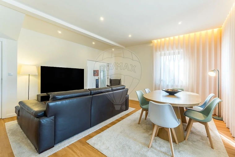 Moradia T4 para Venda em Campanhã Foto 6