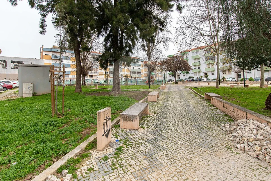 Apartamento T2 para Venda em Póvoa de Santa Iria e Forte da Casa Foto 1