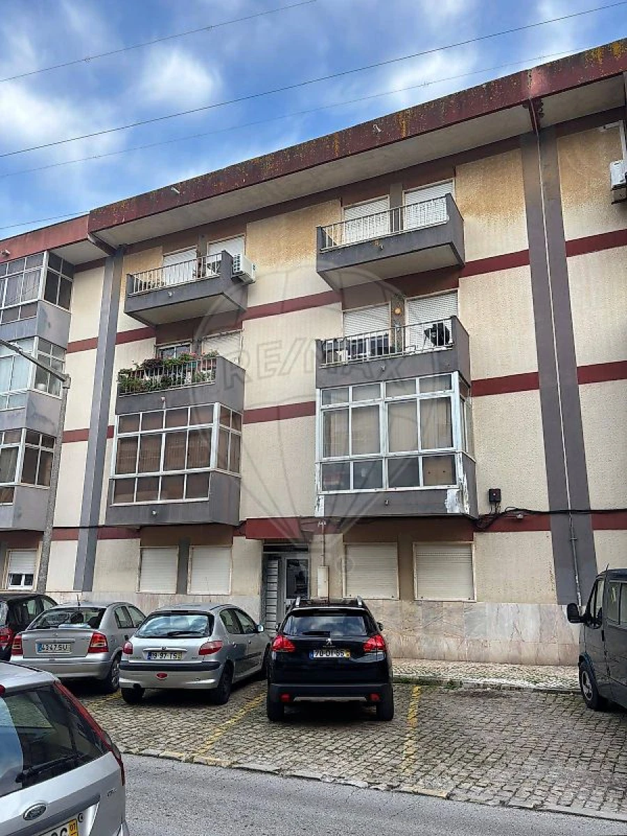 Apartamento T2 para Venda em Alverca do Ribatejo e Sobralinho Foto 3