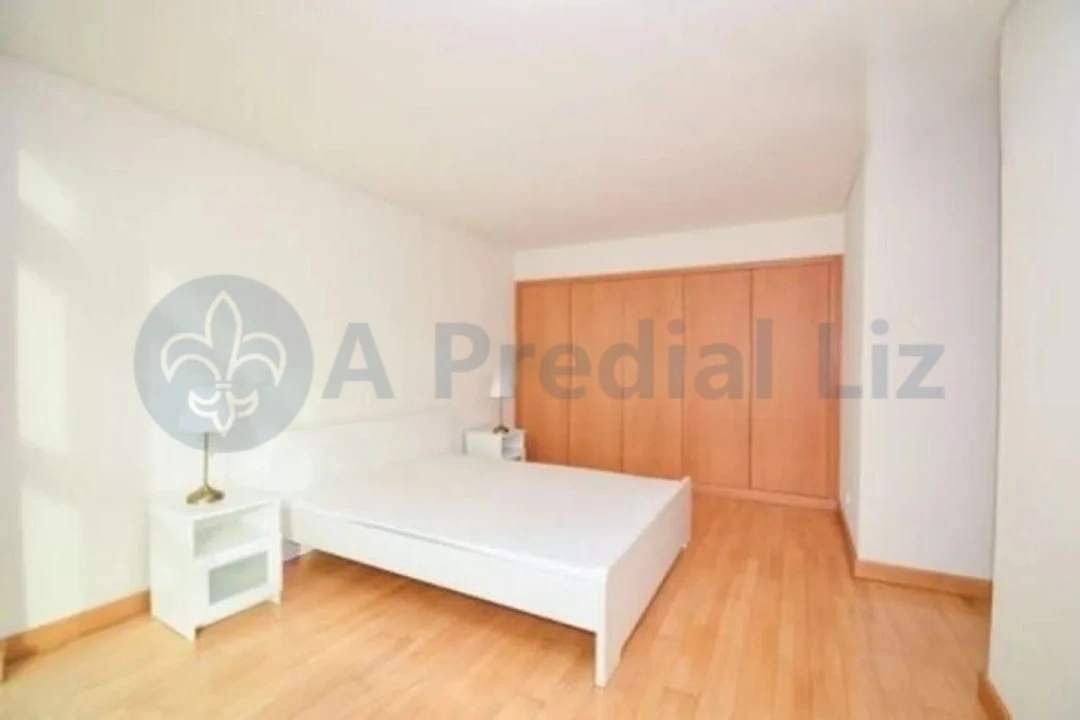 Apartamento T3 para Venda em Parque das Nações Foto 6