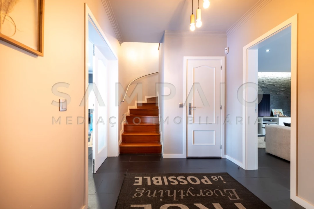 Moradia T4 para Venda em Fânzeres e São Pedro da Cova Foto 21