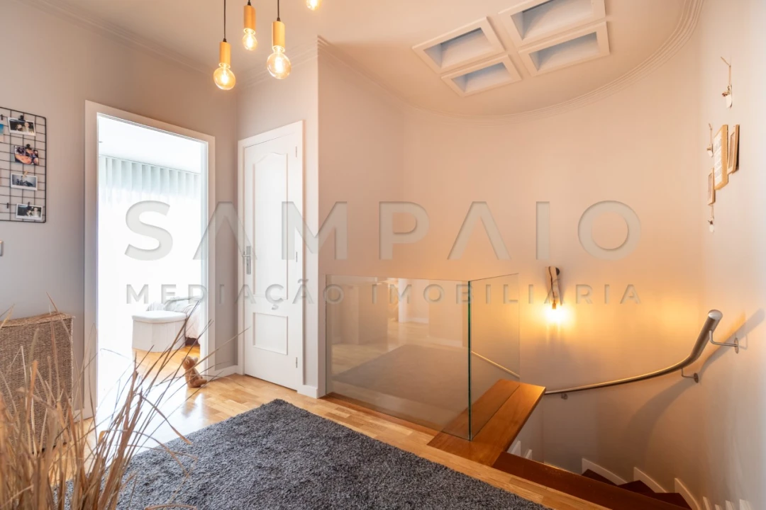 Moradia T4 para Venda em Fânzeres e São Pedro da Cova Foto 38